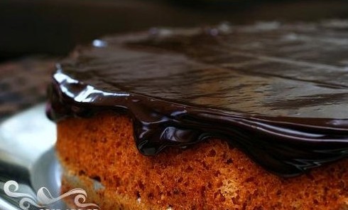 Пирог «Зебра с шоколадной глазурью», пошаговый рецепт с фото